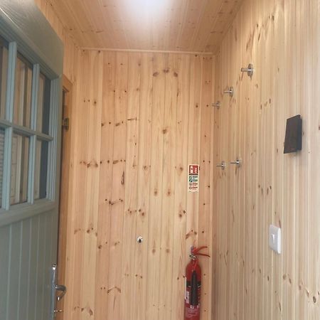 Roundstone Retreats Quayside Luxury Apt מראה חיצוני תמונה