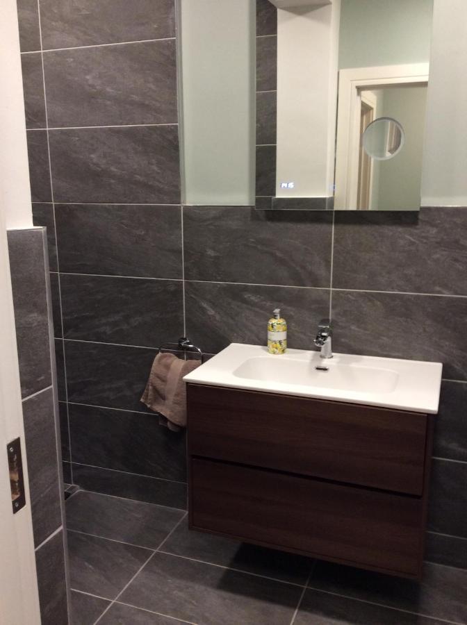 Roundstone Retreats Quayside Luxury Apt מראה חיצוני תמונה