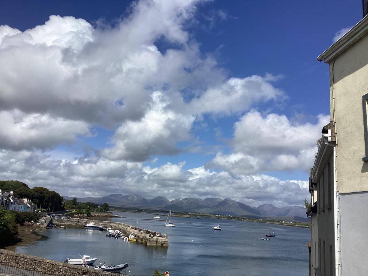 Roundstone Retreats Quayside Luxury Apt מראה חיצוני תמונה